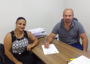 Concessão da Aposentadoria da Professora Maria de Fátima de Oliveira